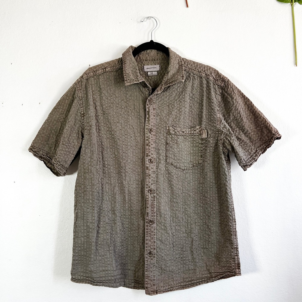 Urban Outfitters Button Up Shirt Mens Medium Short Sleeve Textured Grunge